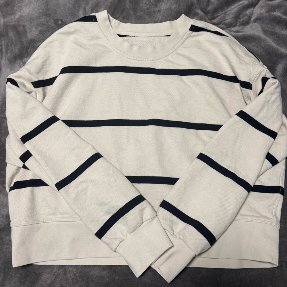 Lululemon perfectly oversized cropped crew neck